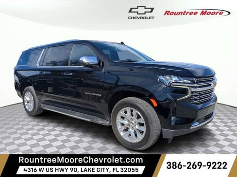 Used 2024 Chevrolet Suburban Premier image 1