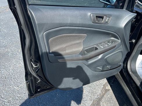 Used 2020 Ford EcoSport SE FWD image 22