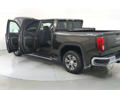 Used 2020 GMC Sierra 1500 SLE w/ SLE Convenience Package image 32