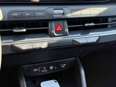 Used 2025 Kia K4 EX FWD image 12