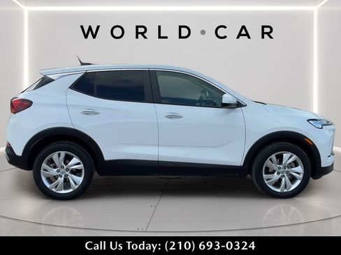 Used 2025 Buick Encore GX Preferred FWD image 2