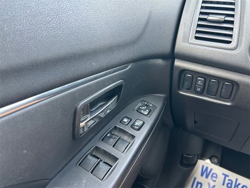 Used 2021 Mitsubishi Outlander Sport ES image 23