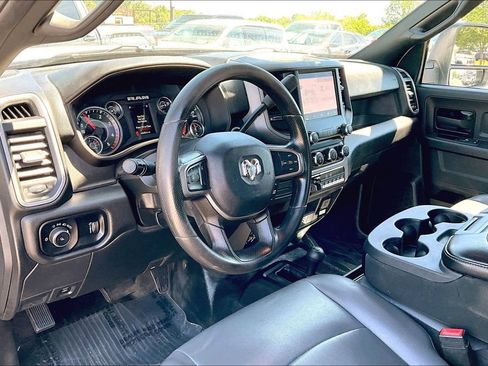Used 2024 RAM 3500 Tradesman w/ Chrome Appearance Group AWD/4WD image 19