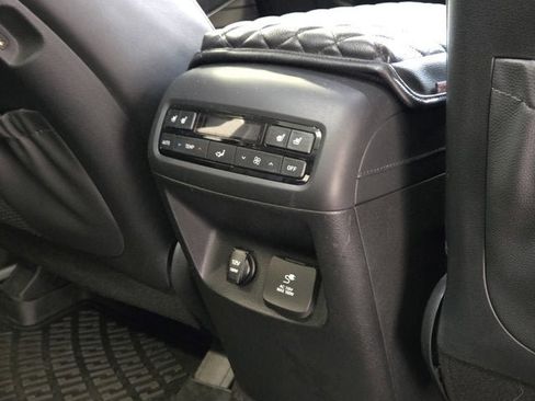 Used 2021 Hyundai Palisade Limited AWD/4WD image 10