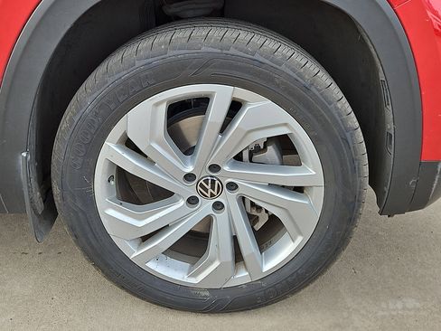 Used 2023 Volkswagen Atlas SE image 5