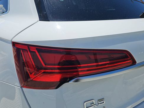 Used 2021 Audi Q5 2.0T Premium Plus AWD/4WD image 31