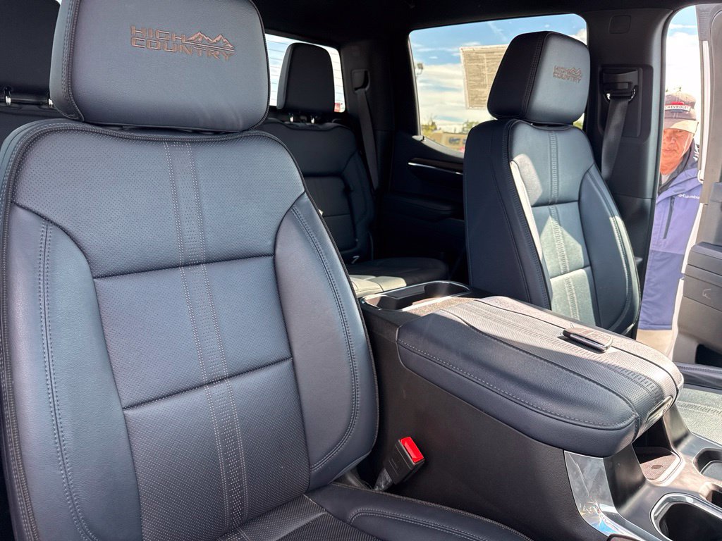 Used 2023 Chevrolet Silverado 1500 High Country AWD/4WD image 40