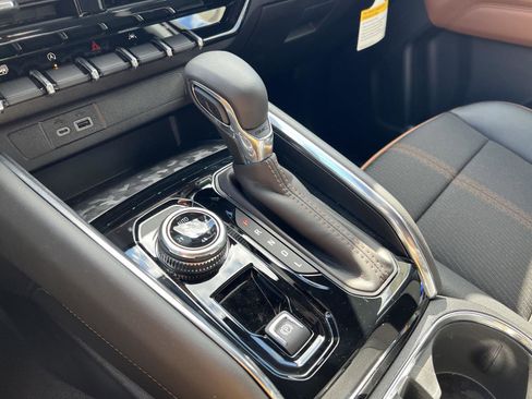 New 2026 GMC Canyon AT4 image 32