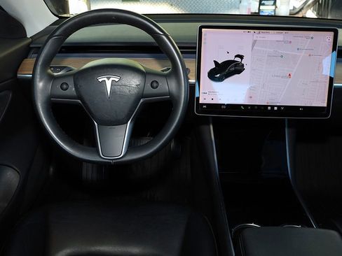 Used 2019 Tesla Model 3 Standard Range Plus RWD image 18