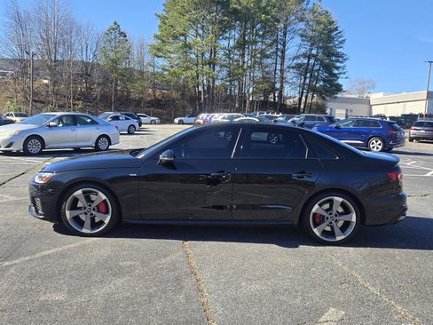 Used 2023 Audi A4 2.0T Premium Plus w/ Premium Plus Package image 2