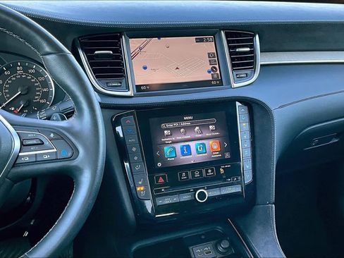 Used 2024 INFINITI QX50 Sensory image 6