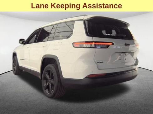 Used 2024 Jeep Grand Cherokee L Limited w/ Black Appearance Package AWD/4WD image 8