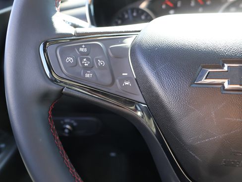 Used 2023 Chevrolet Equinox RS image 36