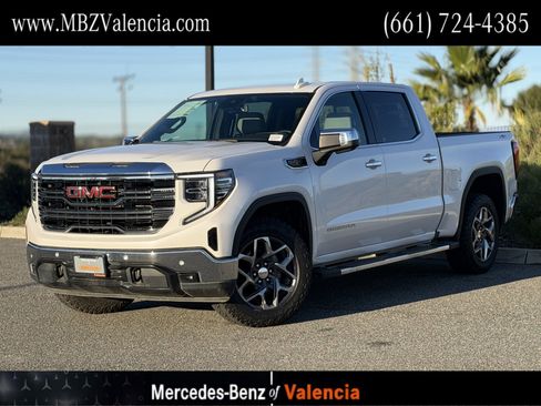 Used 2023 GMC Sierra 1500 SLT w/ SLT Premium Plus Package image 1