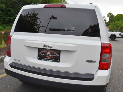 Used 2014 Jeep Patriot High Altitude FWD image 47
