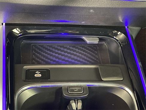 Used 2024 Mercedes-Benz GLB 250 image 20