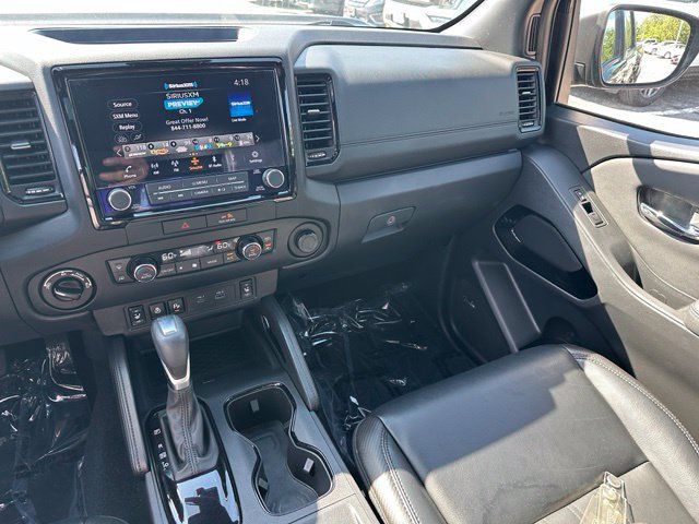Used 2022 Nissan Frontier PRO-4X w/ Pro-4X Premium Package AWD/4WD image 14