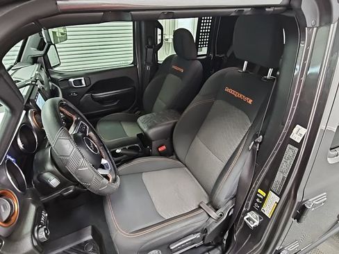 Used 2022 Jeep Gladiator Mojave w/ Trailer Tow Package image 27