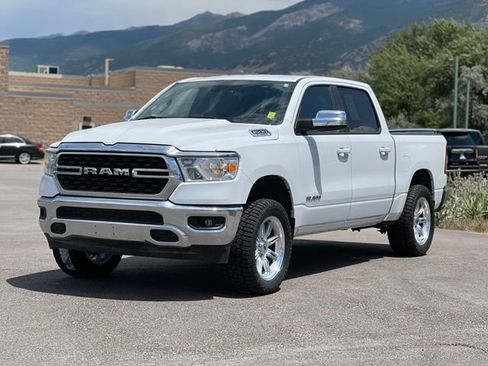 Used 2022 RAM 1500 Big Horn AWD/4WD image 3
