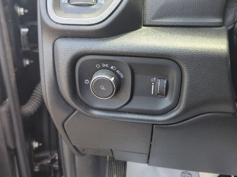 Used 2021 RAM 2500 Tradesman w/ Chrome Appearance Group AWD/4WD image 21