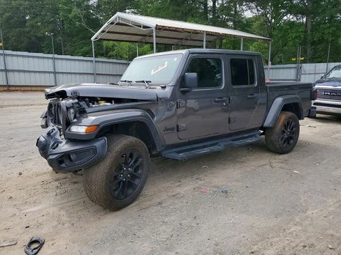 Used 2024 Jeep Gladiator Sport AWD/4WD image 2