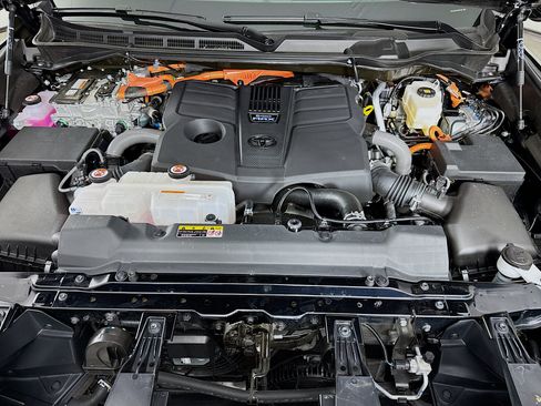 Certified 2026 Toyota Sequoia TRD Pro AWD/4WD image 32