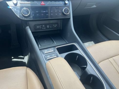 Certified 2025 Hyundai Sonata Limited FWD image 25