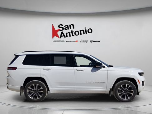 New 2025 Jeep Grand Cherokee L Overland w/ Trailer Tow Package image 9