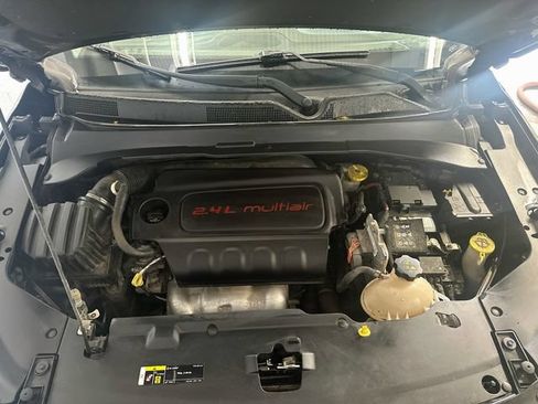 Used 2018 Jeep Compass Trailhawk w/ Leather Interior Group AWD/4WD image 28