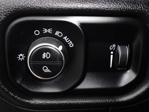 Used 2022 RAM 1500 Big Horn AWD/4WD image 19