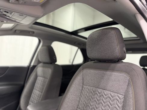 Used 2023 Chevrolet Equinox LT AWD/4WD image 16