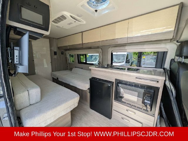 Used 2022 RAM ProMaster 3500 w/ Premium R/V Group FWD image 15