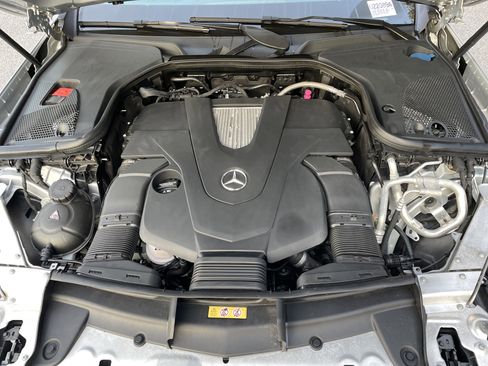 Used 2020 Mercedes-Benz E 450 4MATIC Sedan image 50