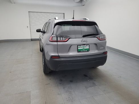 Used 2019 Jeep Cherokee Latitude w/ Popular Appearance Group image 6