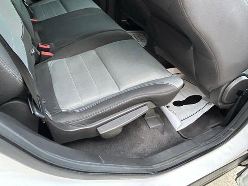 Used 2015 Ford Escape SE FWD image 11