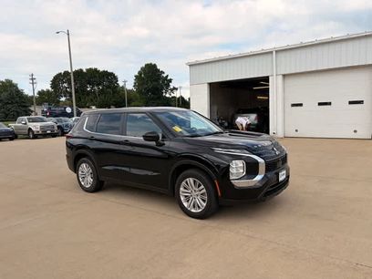 Used 2024 Mitsubishi Outlander ES