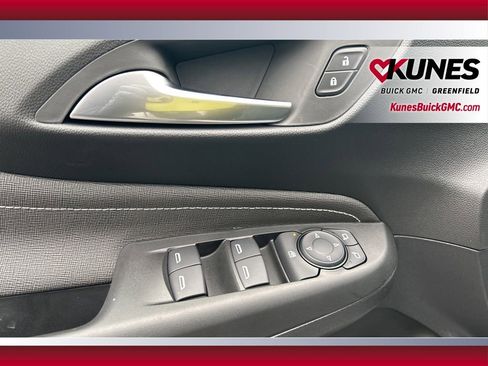 New 2026 Buick Envista Sport Touring w/ Studio Series image 19