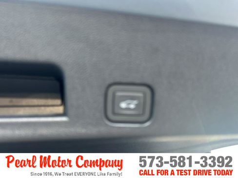 Used 2025 Chevrolet Traverse RS w/ LPO, Floor Liner Package AWD/4WD image 24