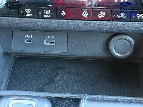 Used 2023 Mitsubishi Outlander SE image 24