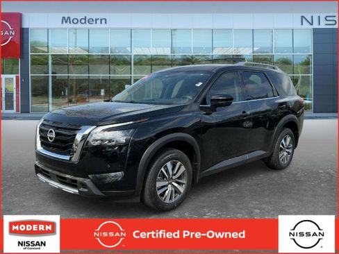 Certified 2025 Nissan Pathfinder SL AWD/4WD image 1