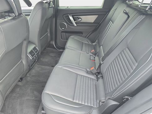 Certified 2025 Land Rover Discovery Sport Dynamic SE image 16