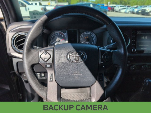 Used 2020 Toyota Tacoma TRD Off-Road AWD/4WD image 6