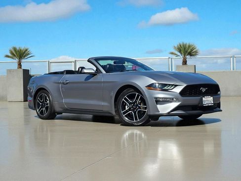 Used 2020 Ford Mustang Premium image 2