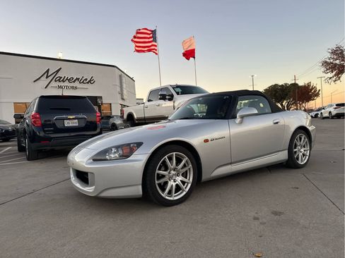 Used 2005 Honda S2000 image 1