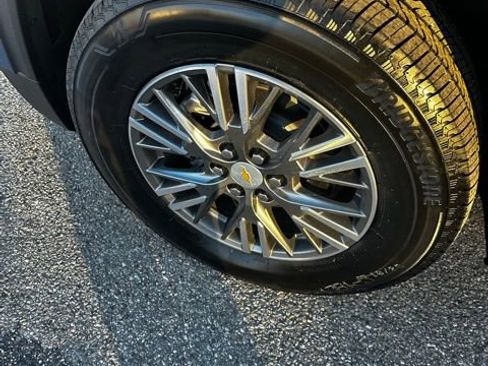 New 2026 Chevrolet Traverse LT image 10