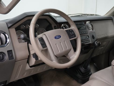 Used 2008 Ford F350 Lariat image 9