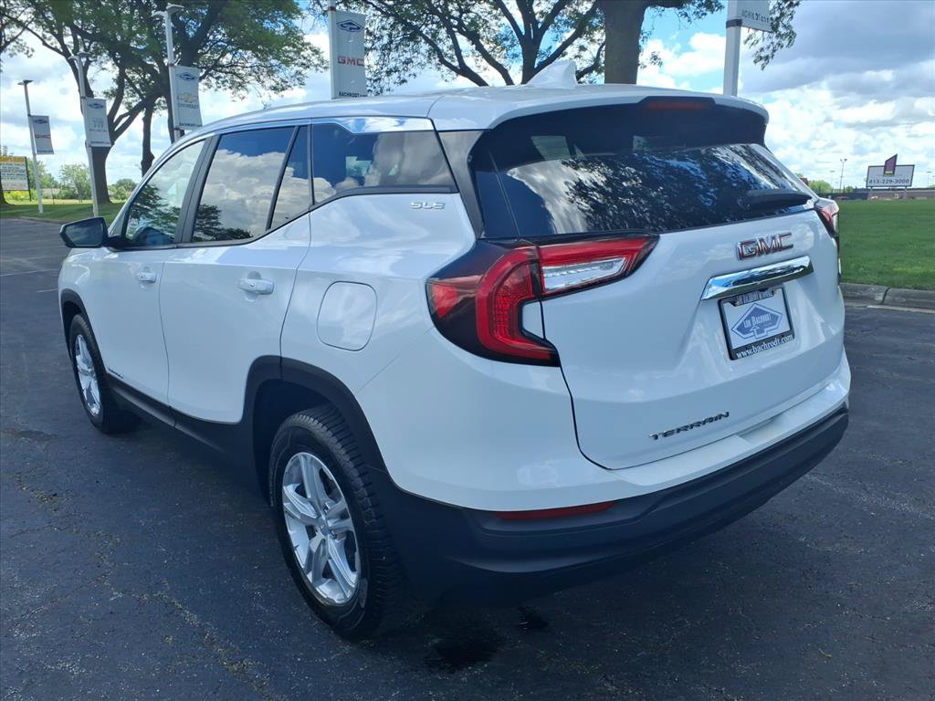 Used 2023 GMC Terrain SLE FWD image 5