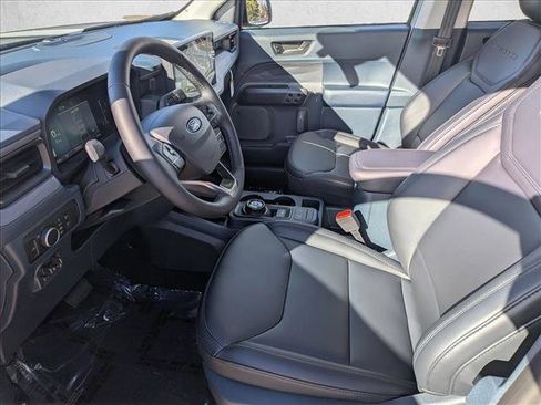 New 2026 Ford Maverick Lariat w/ Black Appearance Package image 4