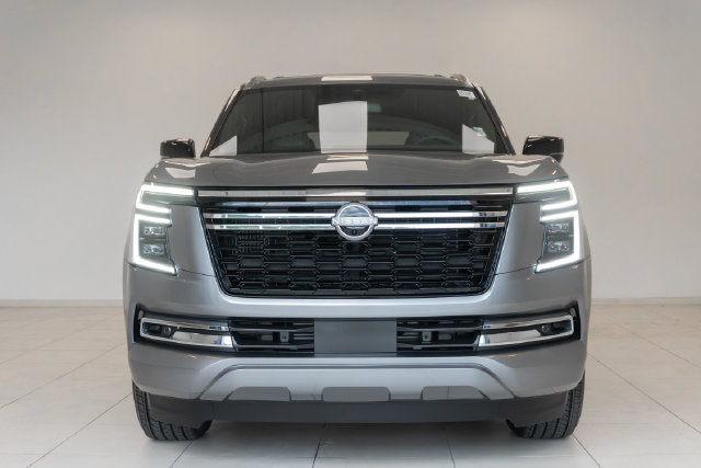 Used 2025 Nissan Armada SL AWD/4WD image 6