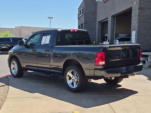 Used 2018 RAM 1500 Express RWD image 3
